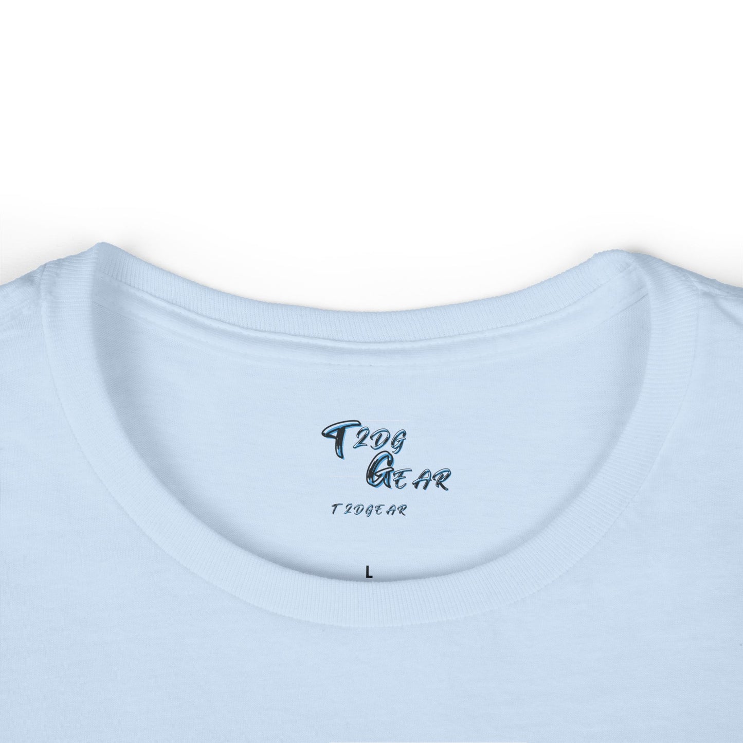 "It���s Giving" Women's Graphic Tee