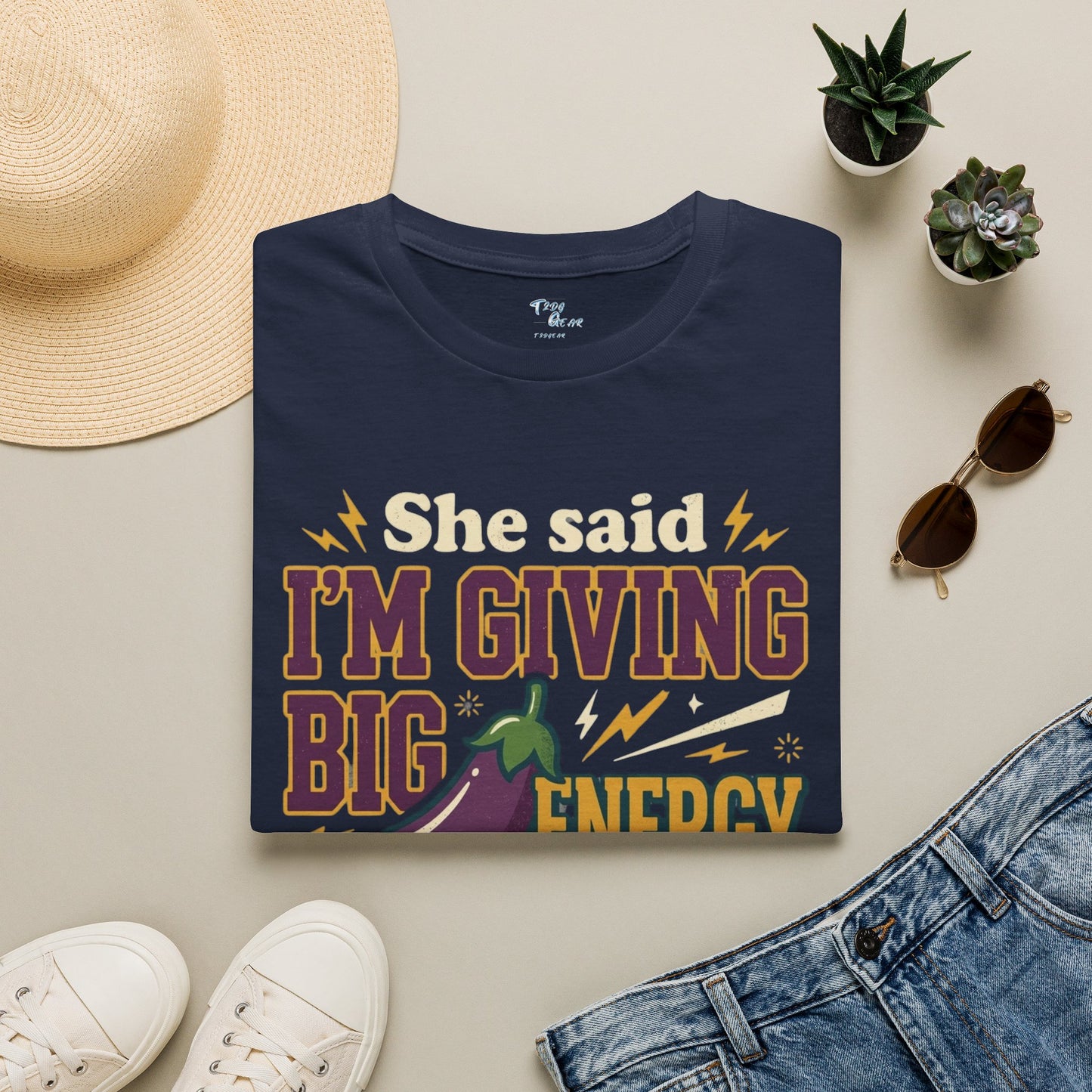 "It's Giving" Graphic Tee