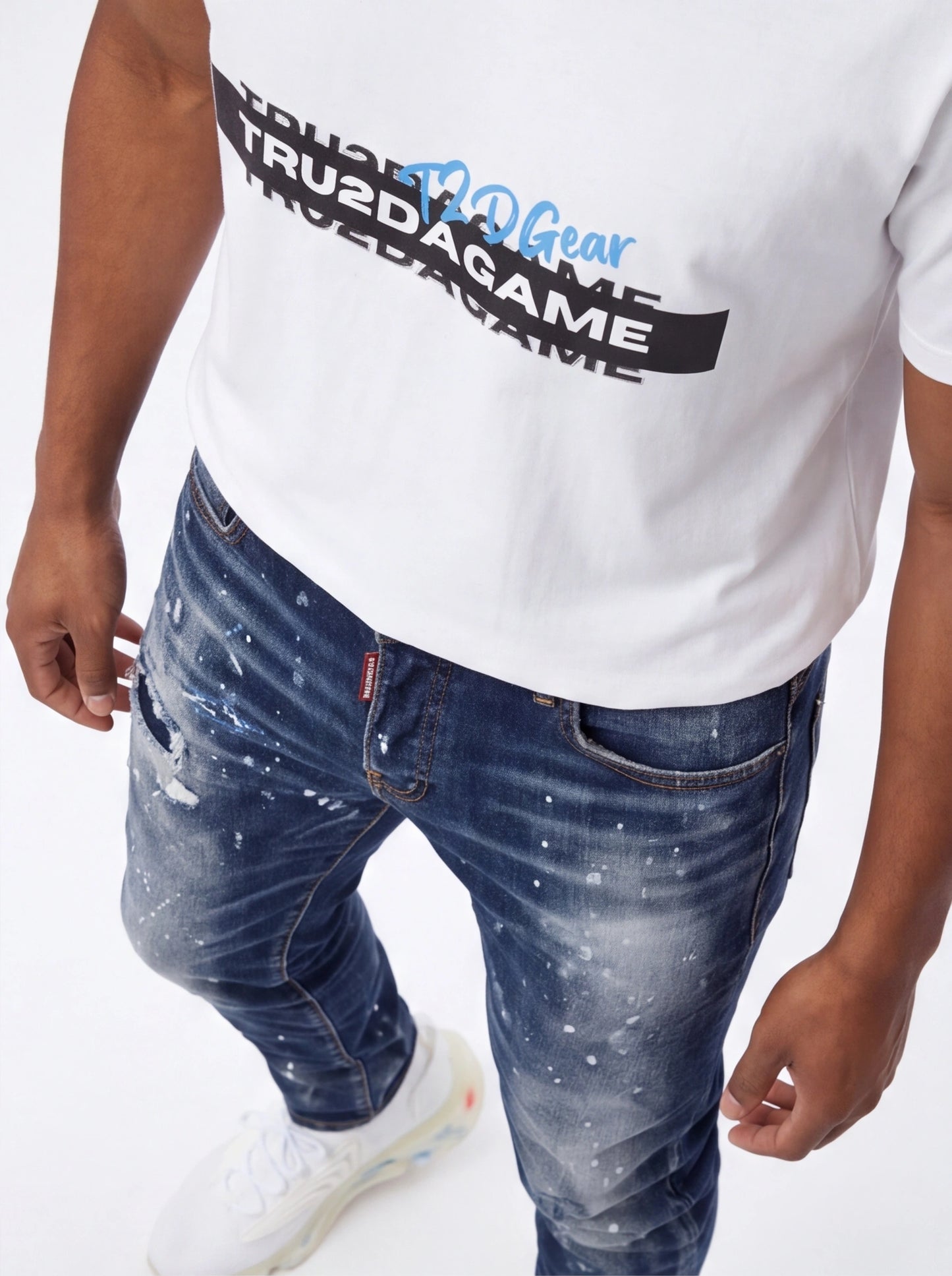 Men's Distressed Paint Splatter Slim Fit Jeans